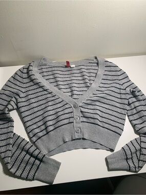 Divided Light Gray Striped V-Neck Cropped Cardigan